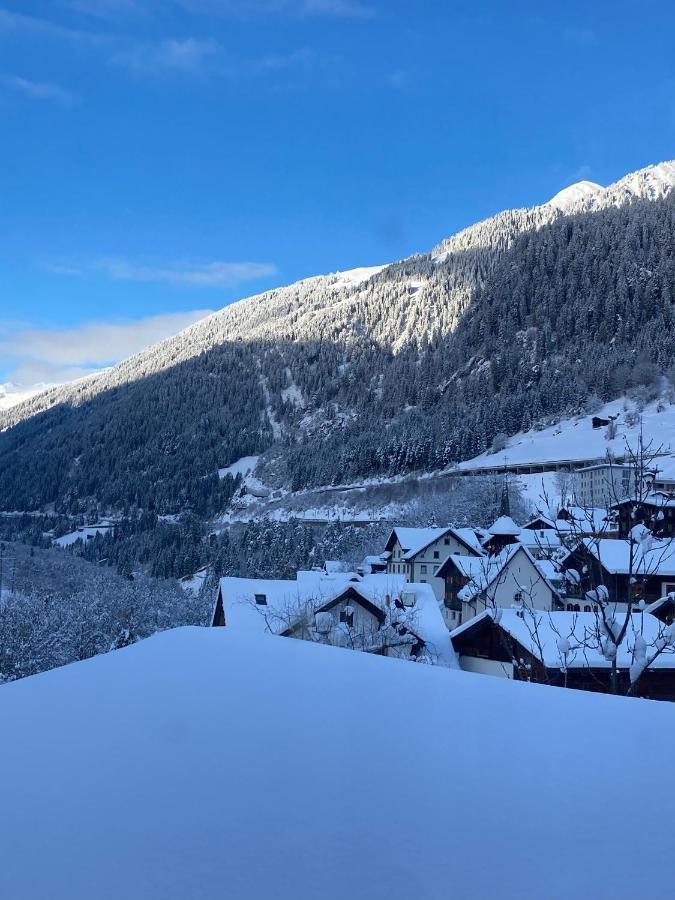 Casa Pasch - Boutique Bed And Breakfast In Cumpadials Sumvitg Exteriör bild