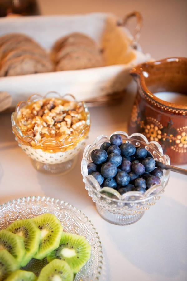 Casa Pasch - Boutique Bed And Breakfast In Cumpadials Sumvitg Exteriör bild