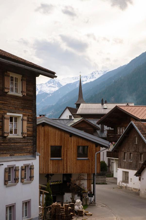Casa Pasch - Boutique Bed And Breakfast In Cumpadials Sumvitg Exteriör bild